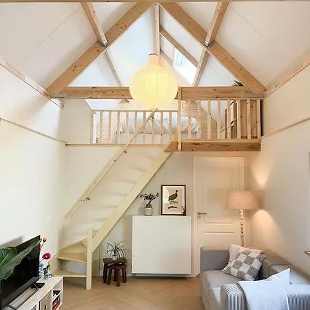 Holiday home Onder De Perenboom Apeldoorn